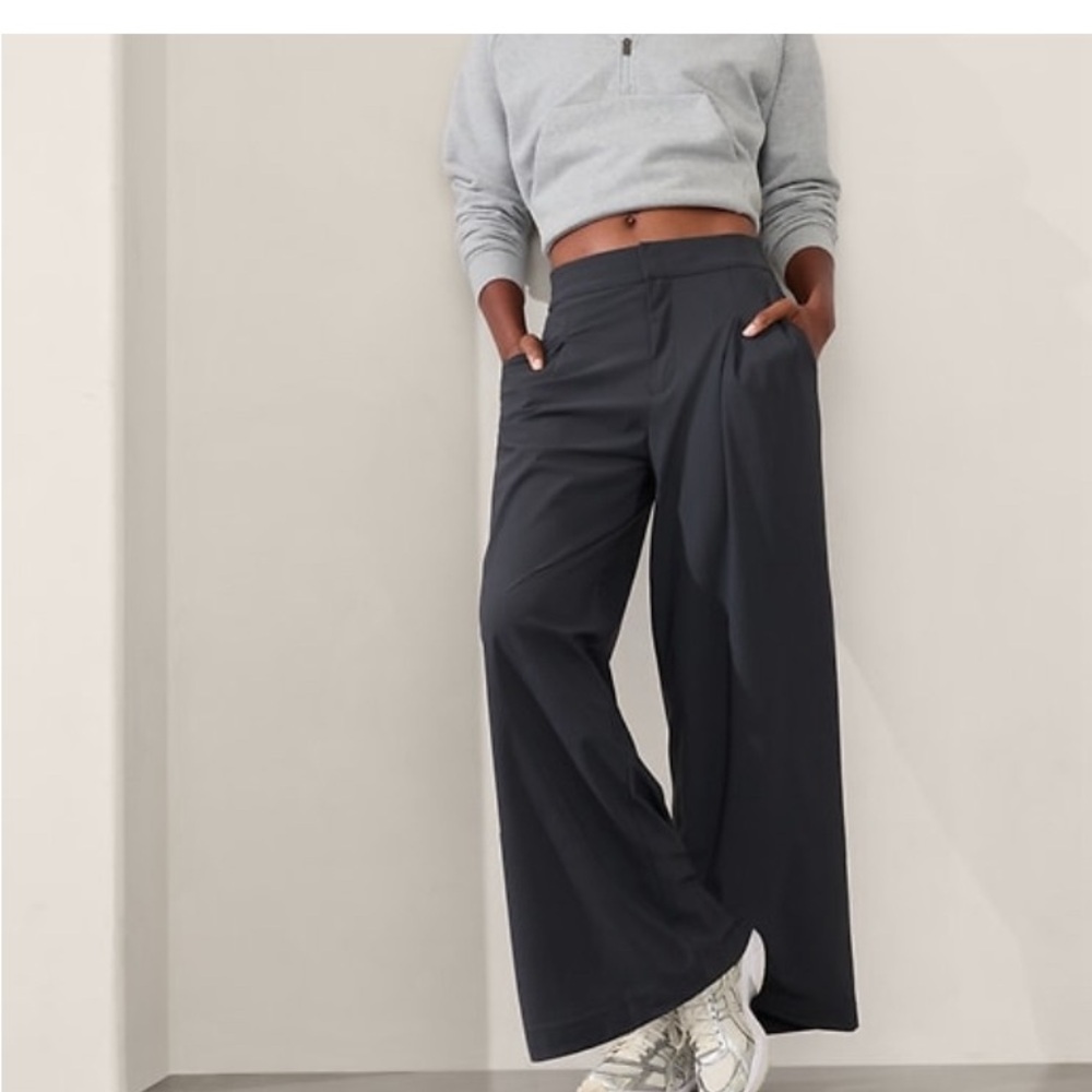 Athleta Pinnacle Trouser NWT.